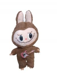 peluche   LABUBU c/guitarra 30cm marro
